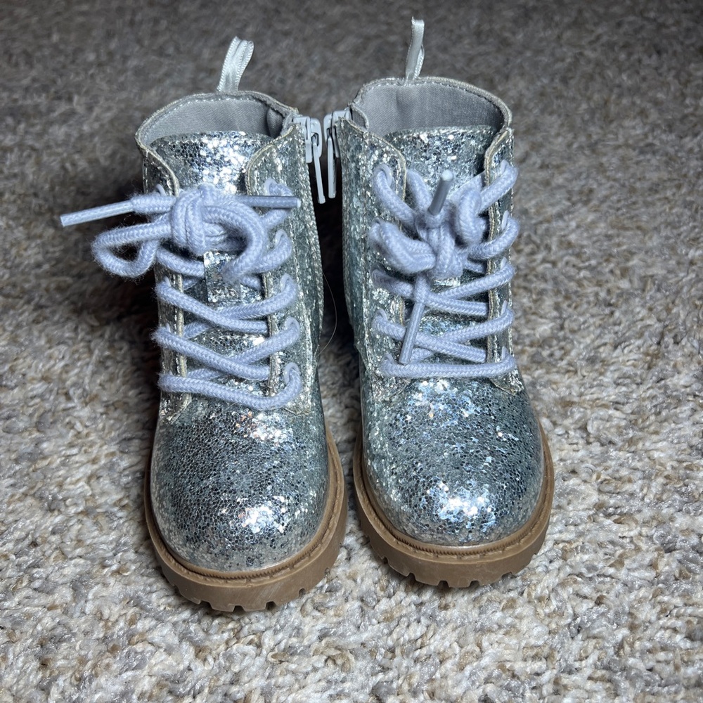 Old Navy Toddler Glitter Boots. Size c6